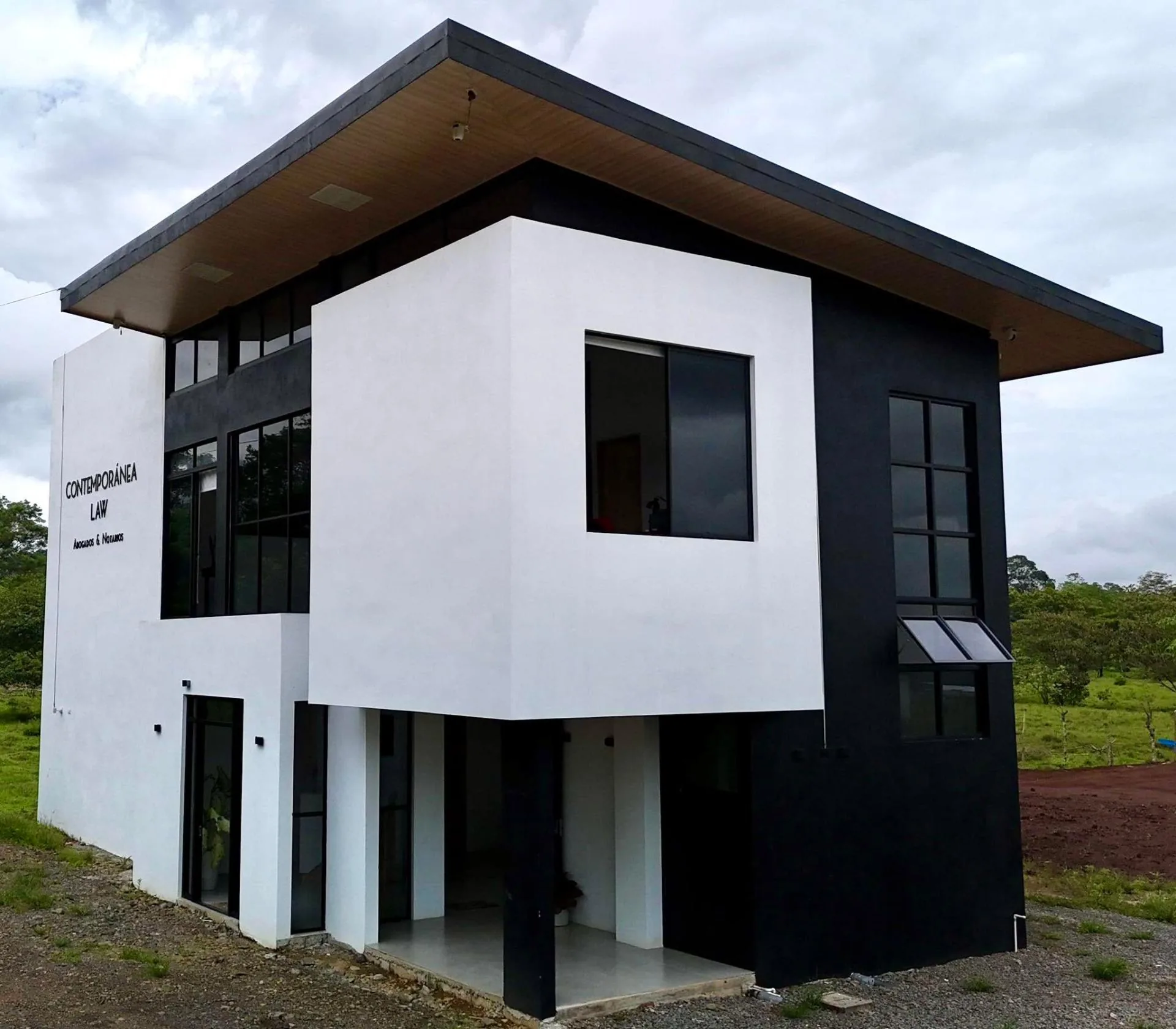 Edificio de oficinas de Contemporánea Law en Aguas Zarcas, Costa Rica